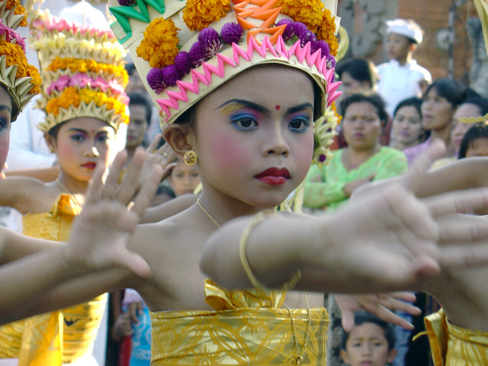 Bali Tempeltänzerinnen in besonderer Festtracht