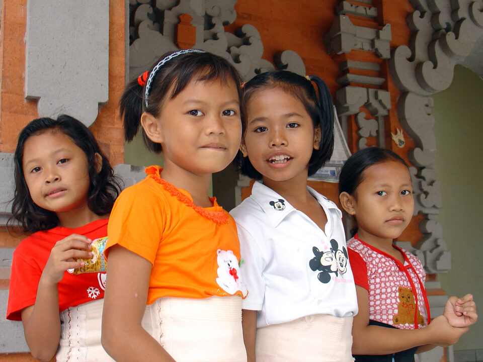 young dancers near ihrem Sonntagstraining