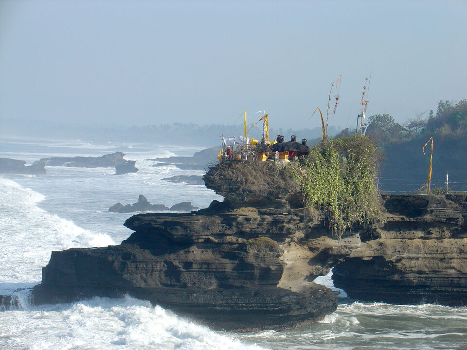 Blick auf the Westküste vom Tanah Lot sea temple